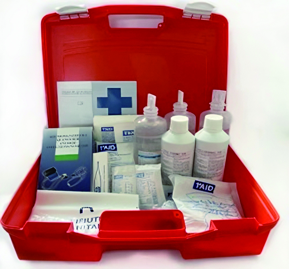 Valigetta pronto soccorso in polipropilene 40x13x29,5 cm colore arancio